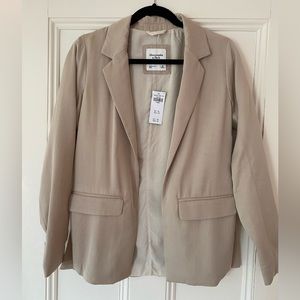 New (with tags) Abercrombie & Fitch Blazer